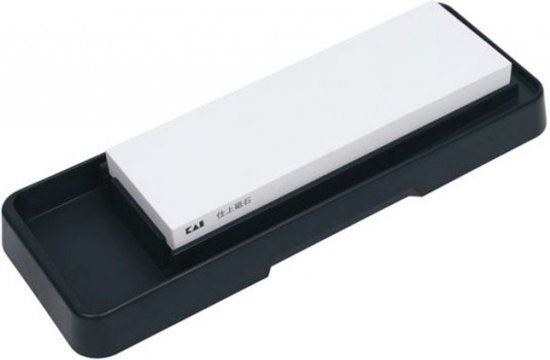 Sharpening stone with reservoir base, Kai 3000