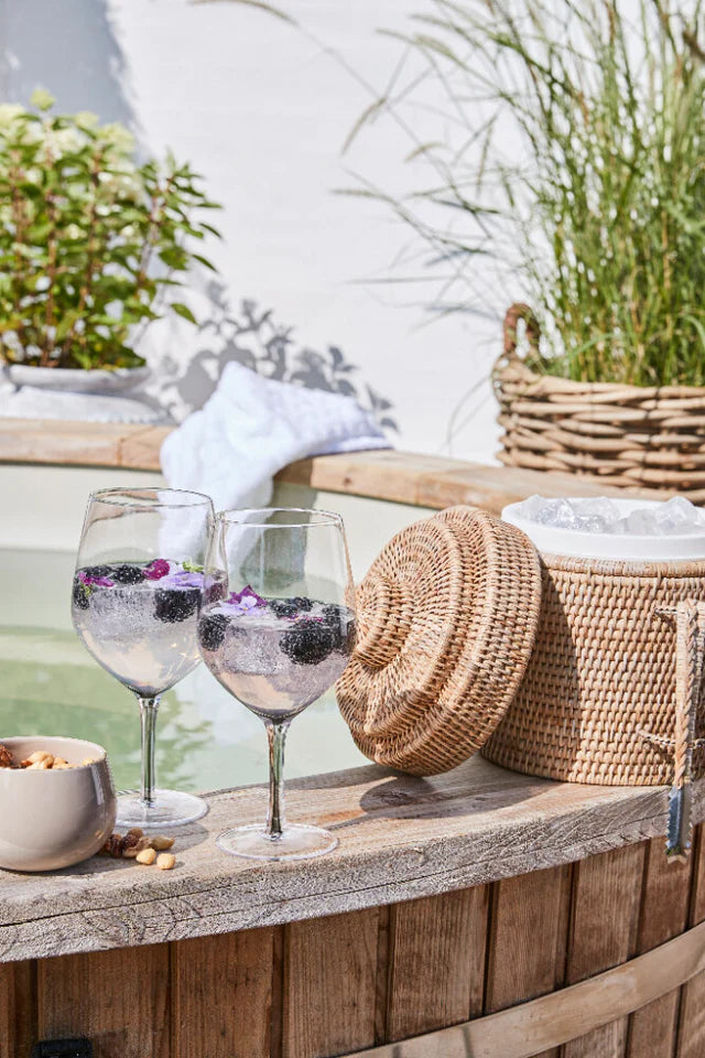 Ice Bucket, Norah, Lene Bjerre
