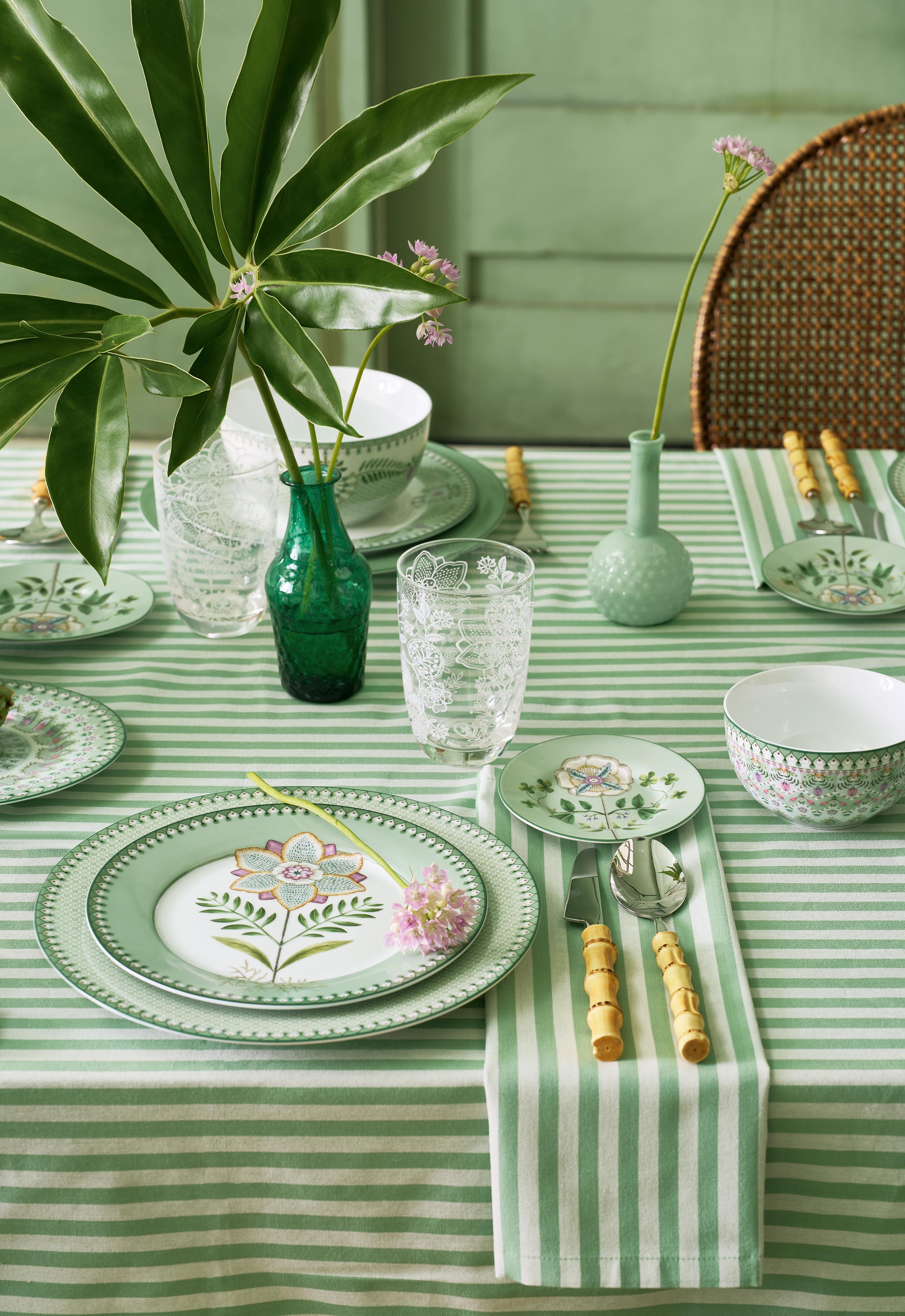 Bol 18 cm Lily & Lotus Light Green, Pip Studio