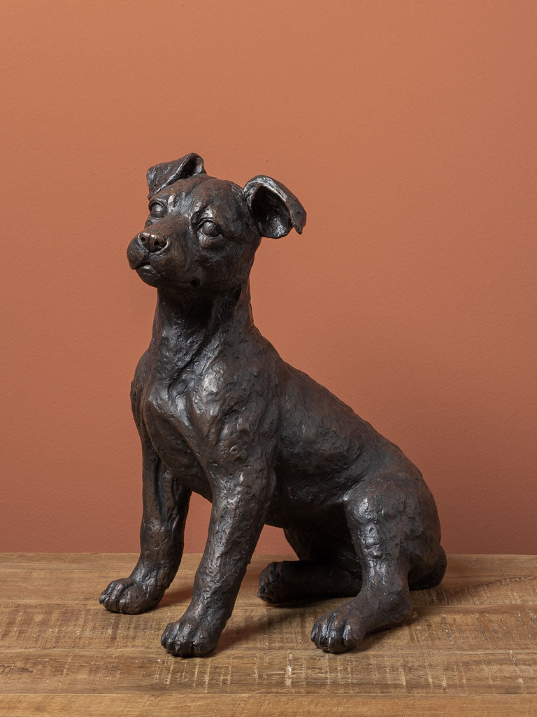 Sitting resin dog, Jack Russel, Chéhoma