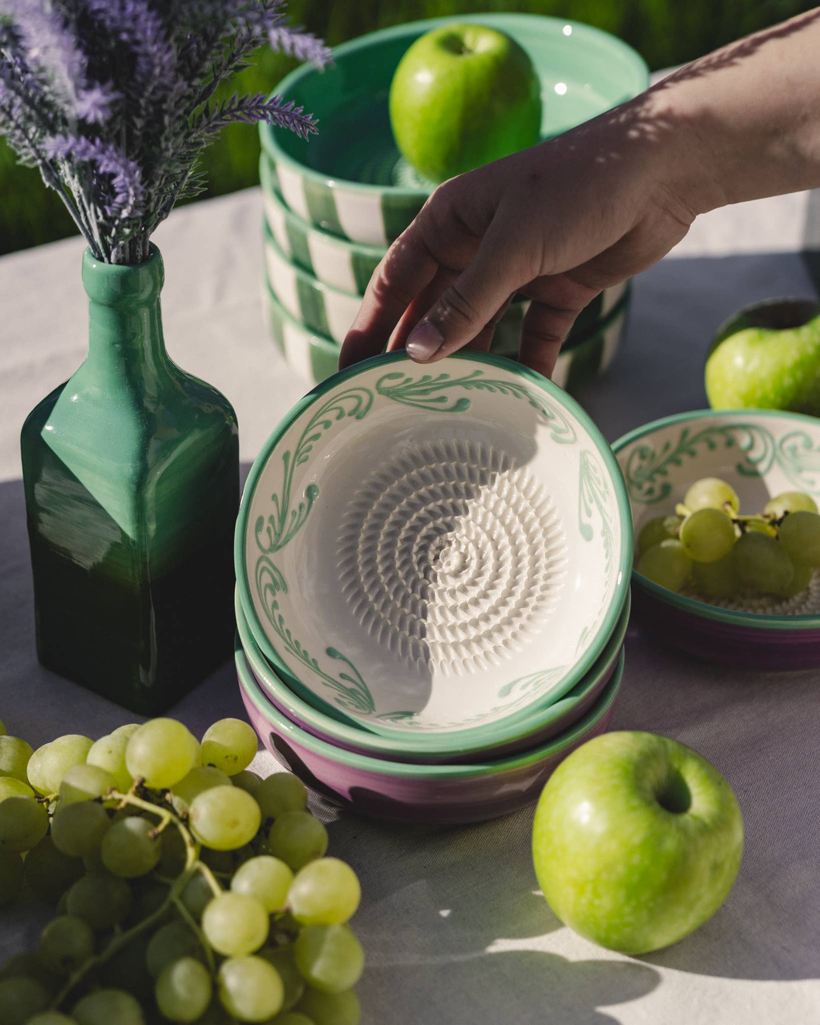 Assiette râpe-ail - Moyenne, céramique vintage - Esmeralda: CON PACKAGING