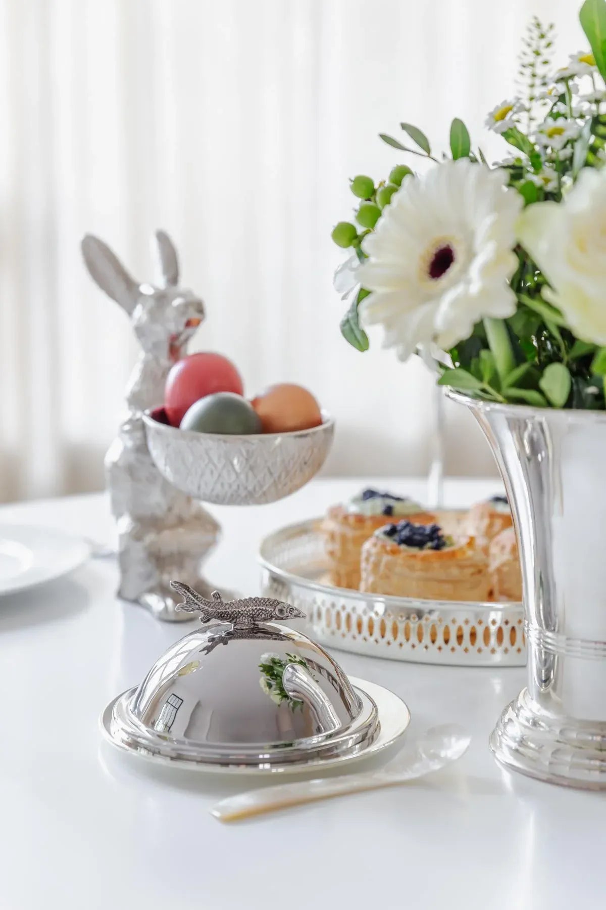 Plat à caviar Esturgeon (hauteur 7 cm, Ø 14 cm), plaqué argent, Edzard