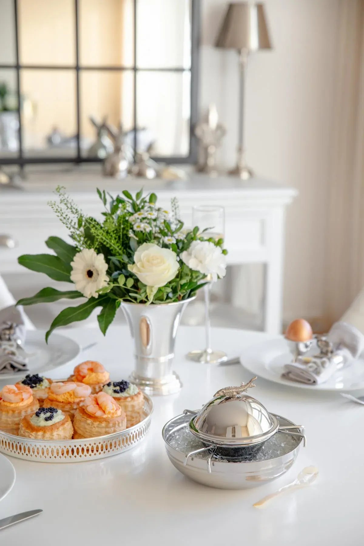 Plat à caviar en forme d'esturgeon (hauteur 12,5 cm, Ø 17,5 cm), Edzard