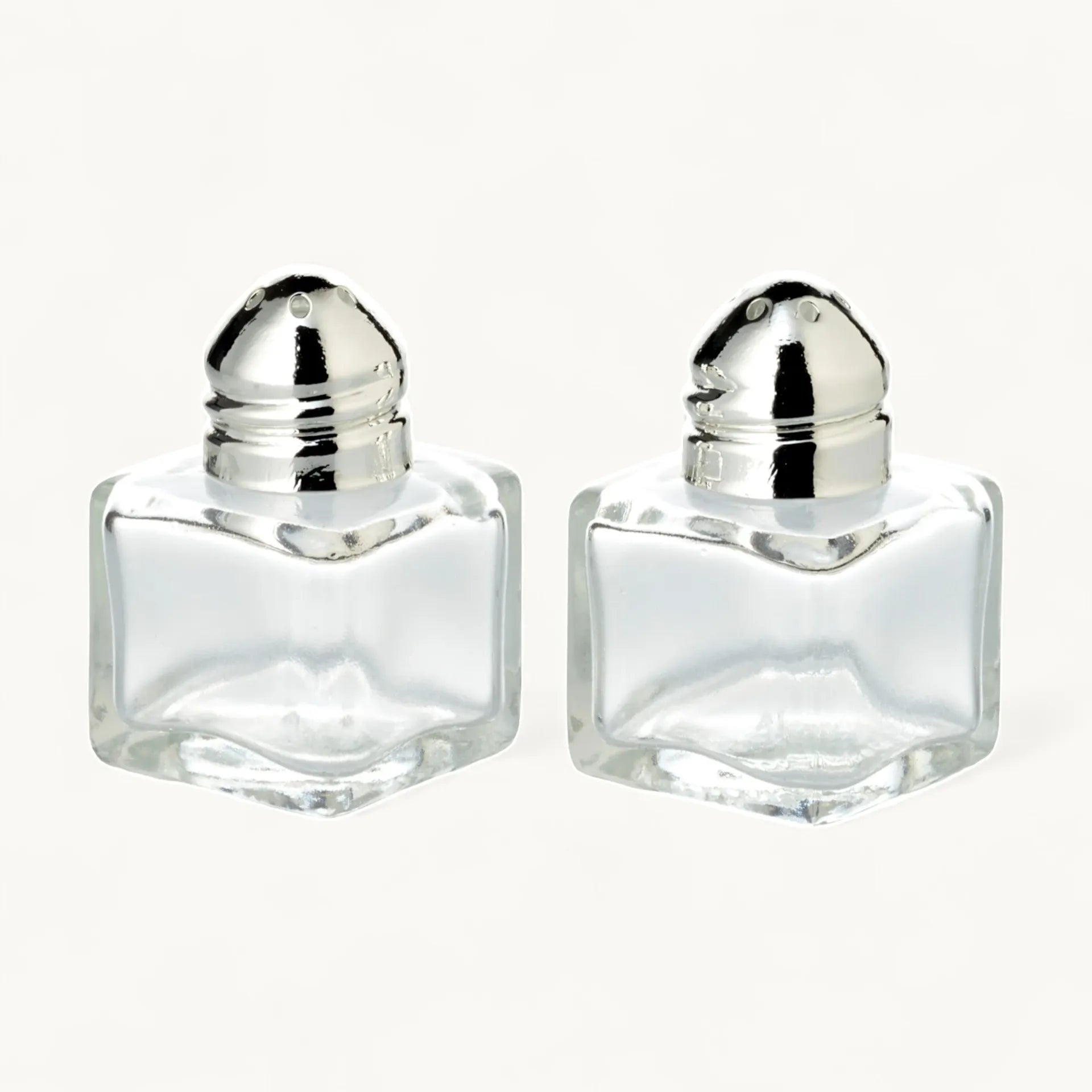 Salière et poivrière Windsor, plaquée argent, hauteur 4 cm, Edzard