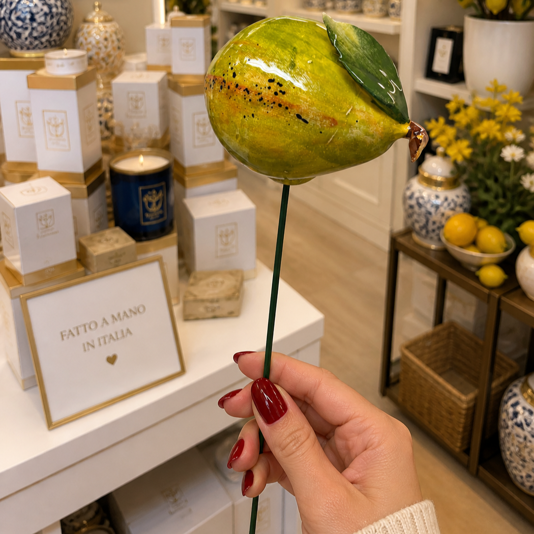 Poire en céramique italienne avec tige 6-7 cm – Décor fait main