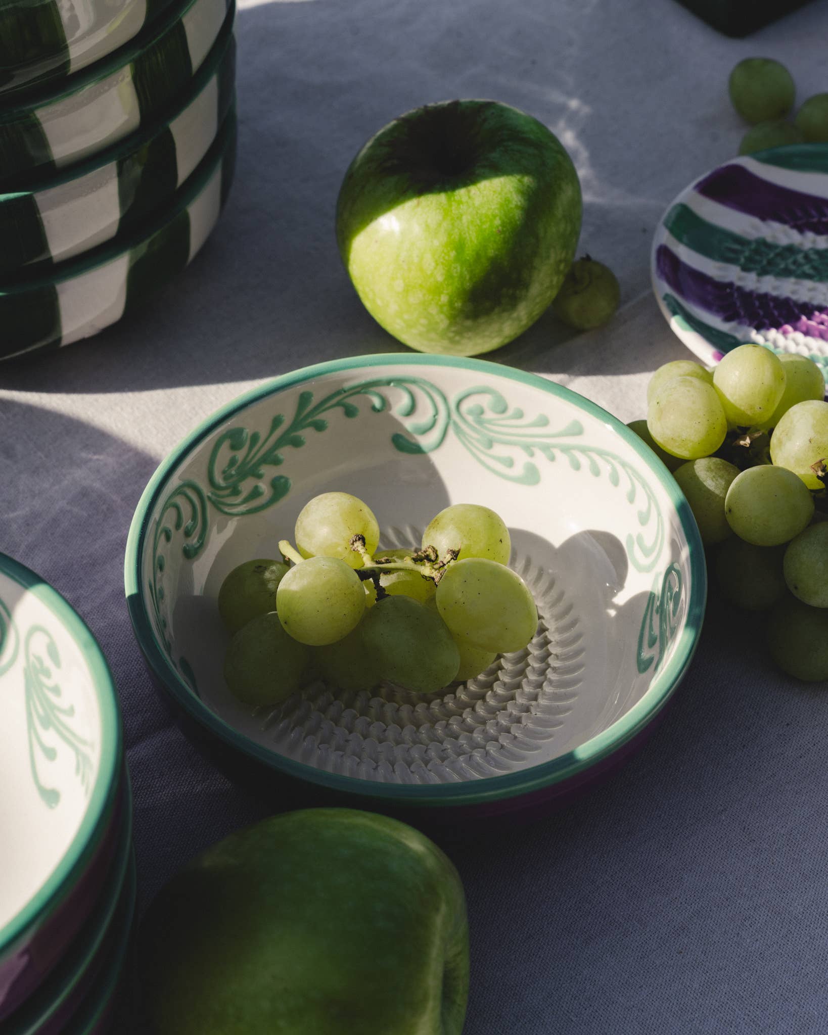 Assiette râpe-ail - Moyenne, céramique vintage - Esmeralda: CON PACKAGING