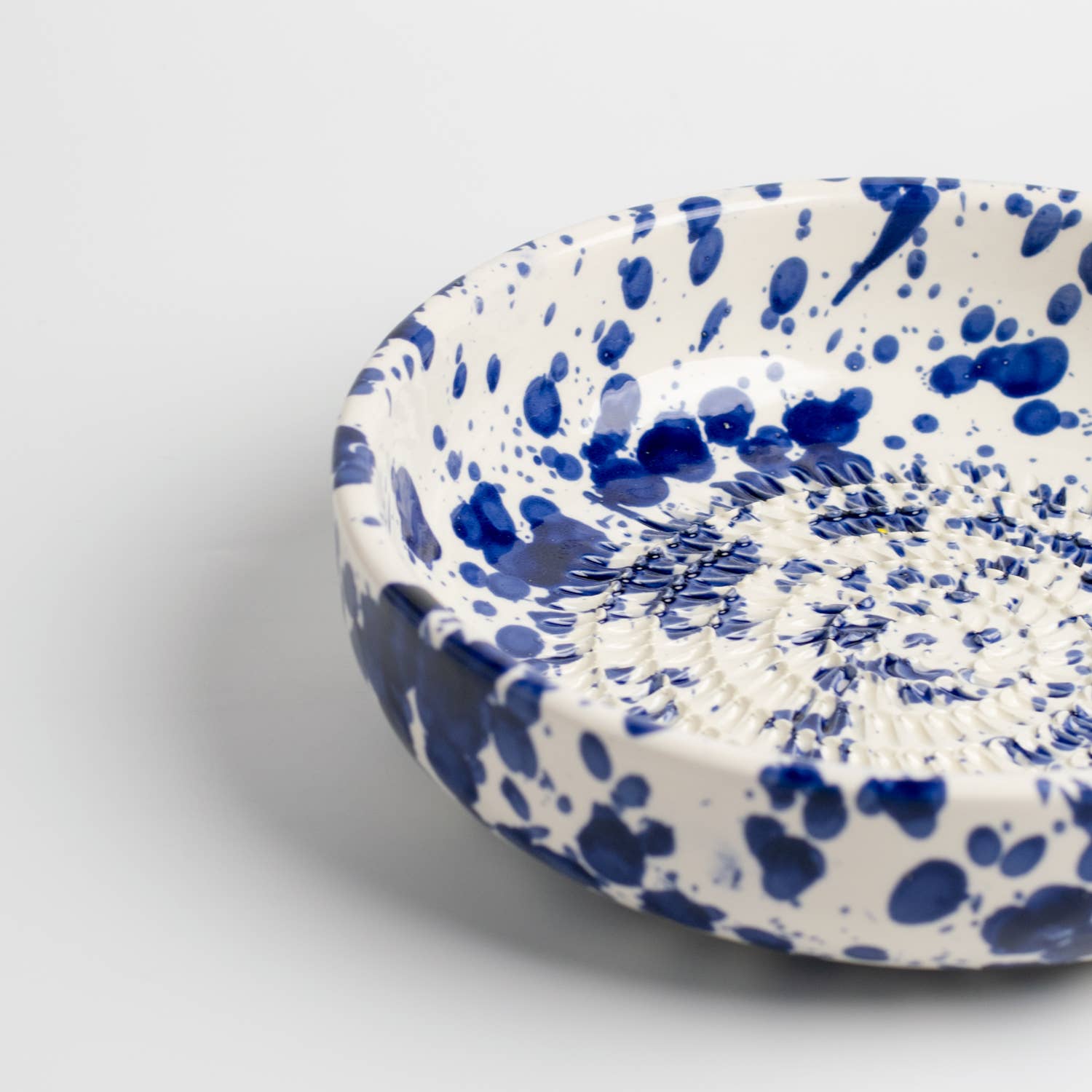 Assiette râpe à ail - Grande en céramique bleue - Perse: SANS EMBALLAGE