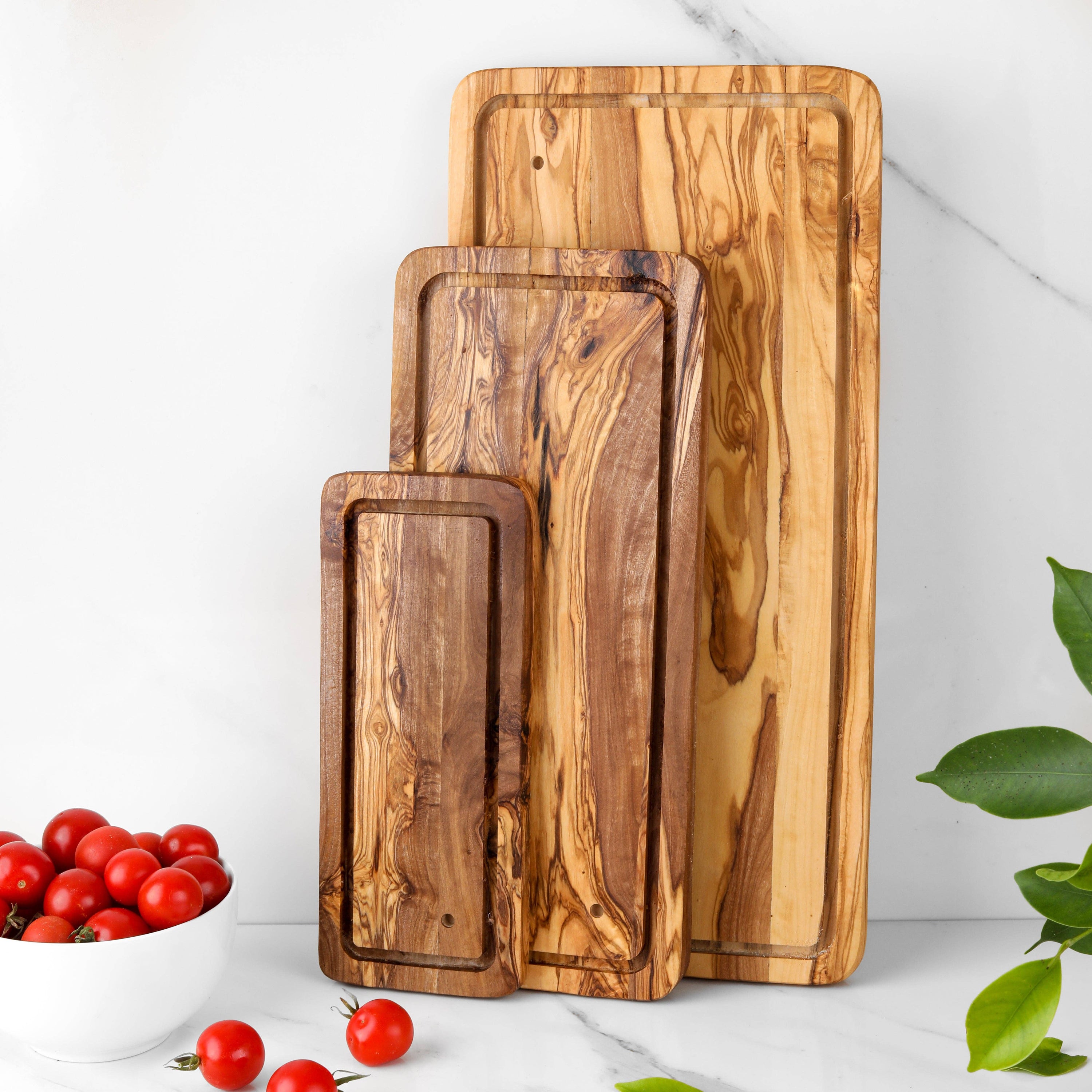 Planche à découper en bois d'olivier fait main - Rectangulaire avec rainure: 17,71 pouces (45 cm)