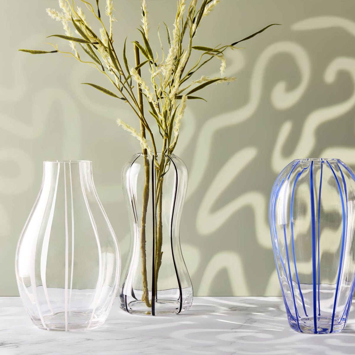 Vase Linea en verre noir, DRH