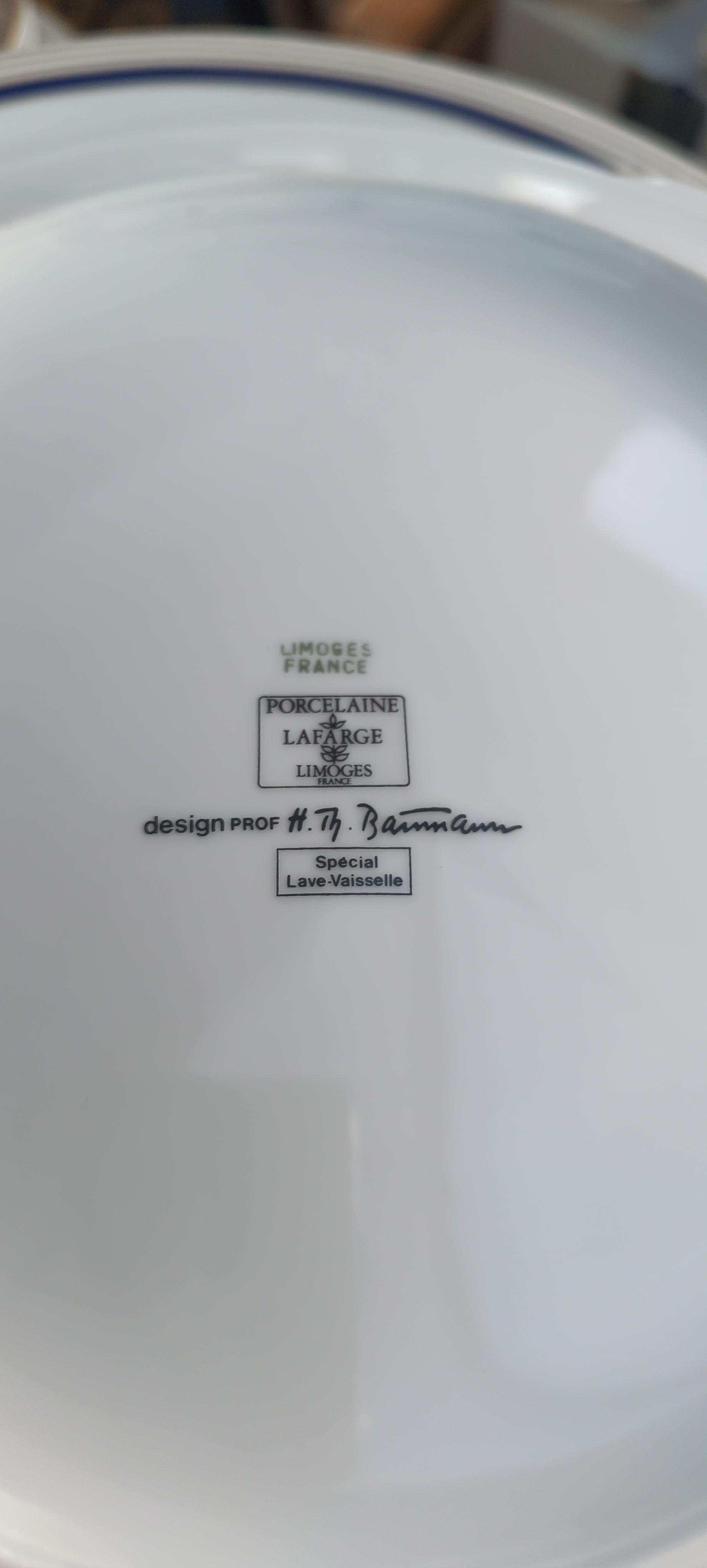 Lot 18 Assiettes Plates Filet Or et Bleu de Four, Lafarge