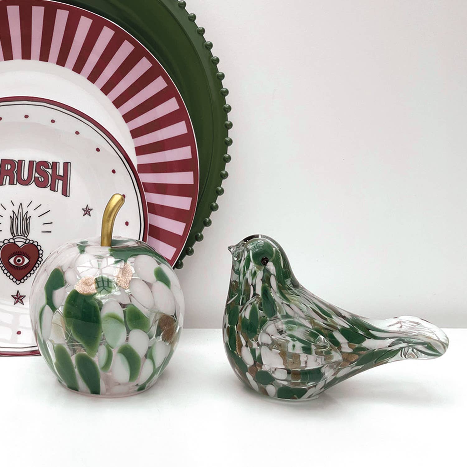Déco LED oiseau moucheté vert à piles L13,5 P7 H9,5cm