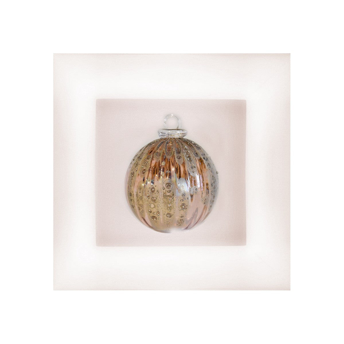 boule-de-noel-heliotrop-avec-decor-argente-dore.jpg