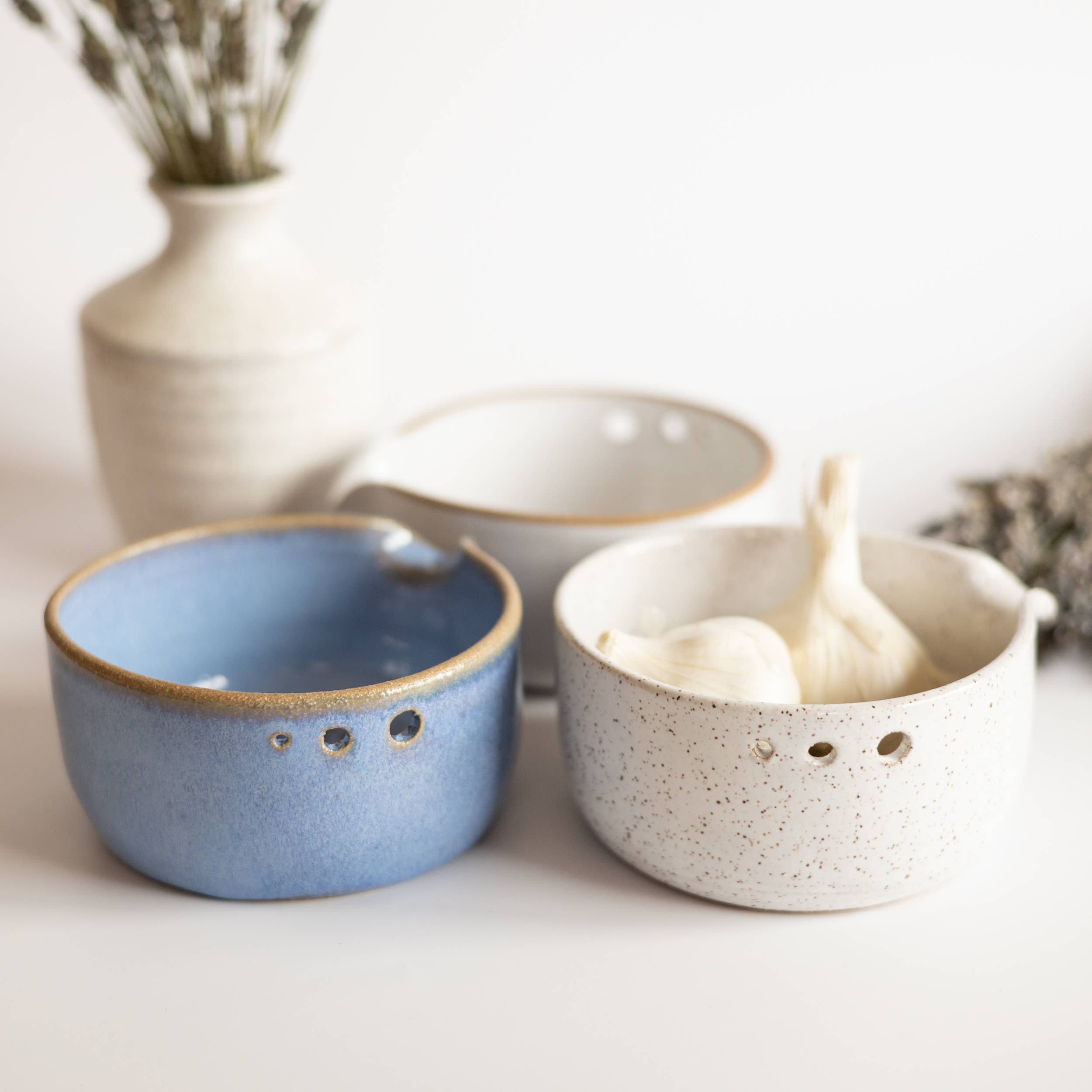 Râpe à ail en céramique et bol éplucheur d’herbes | Fait main: Bleu Français / Petit