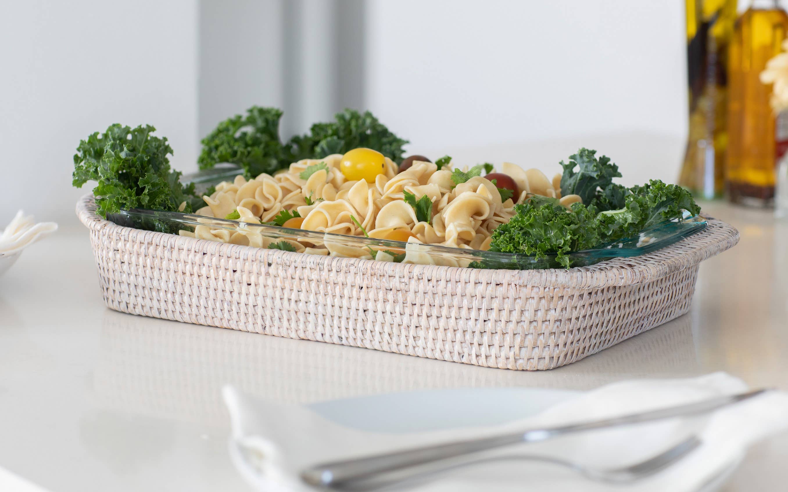 Panier rectangulaire en rotin : 13", Pyrex inclus: Lavage blanc