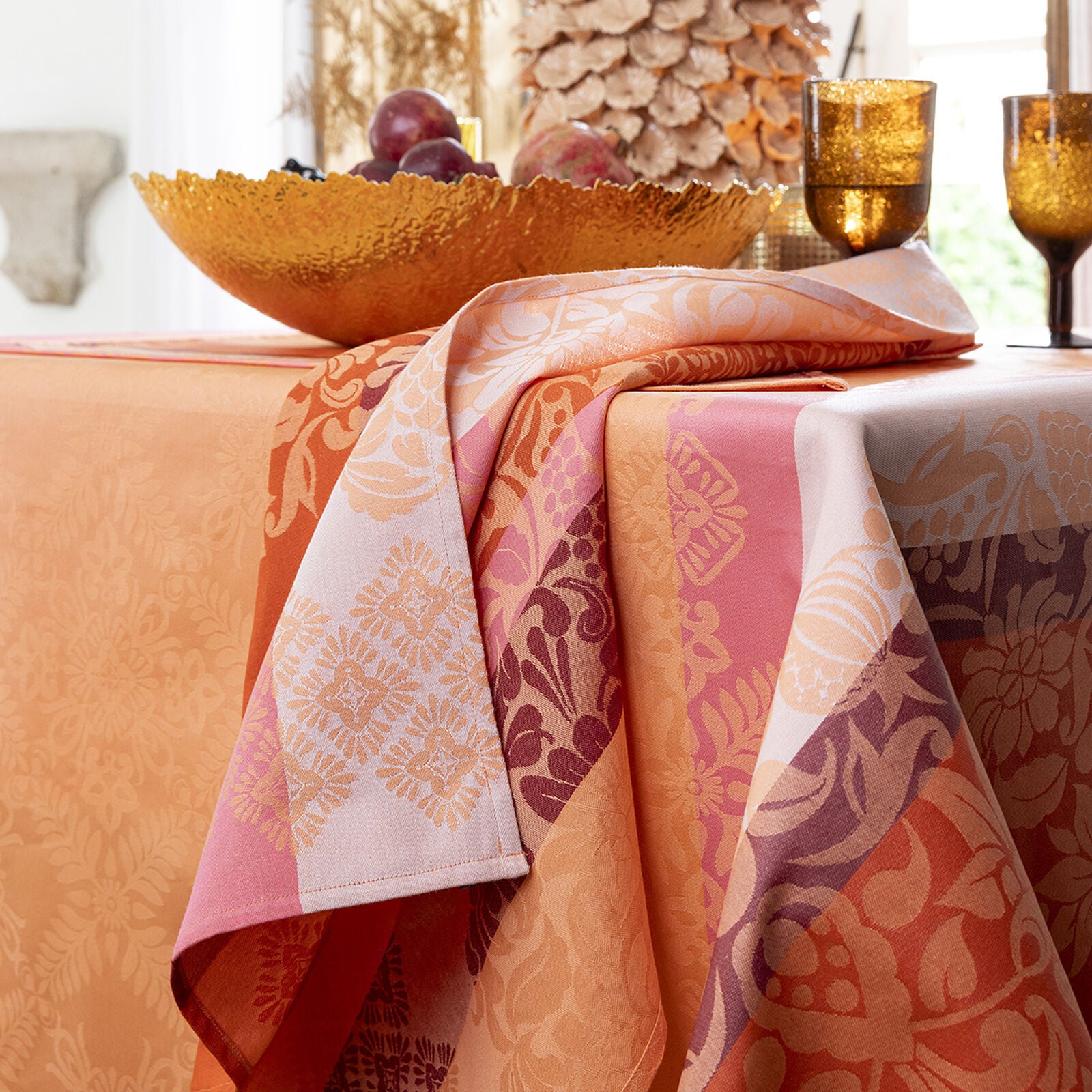 Nappe Enduite 175x250cm, Numbai Marigold, Le Jacquard Français