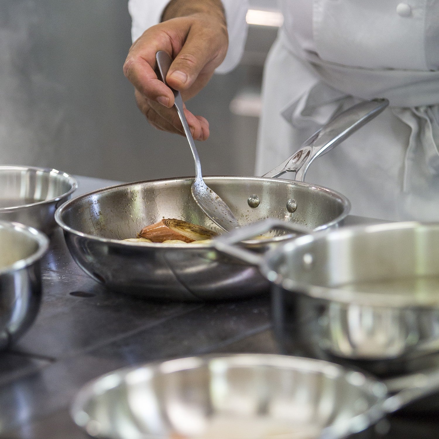 Poêle Sautoir 28 cm Castel Pro Fixe 5 PLY, Cristel